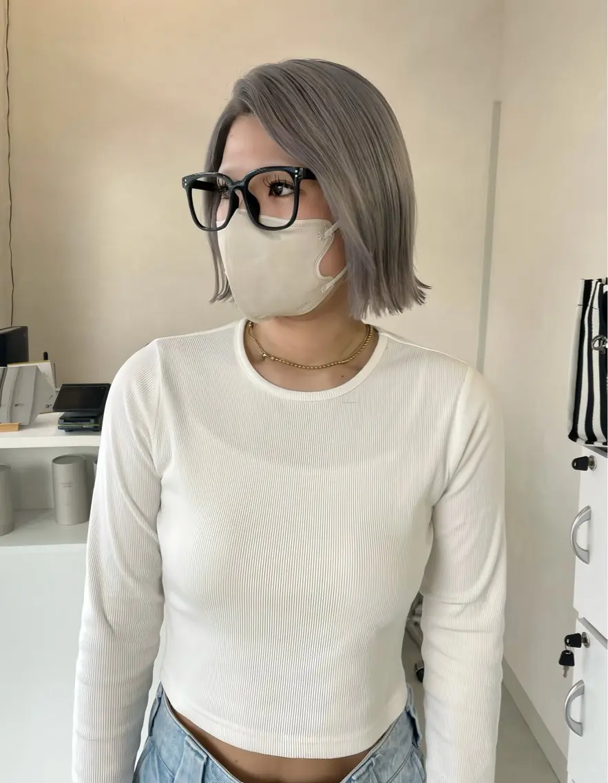ミディアム カラー カット ヘアカラー 長山 茉白のヘアスタイル