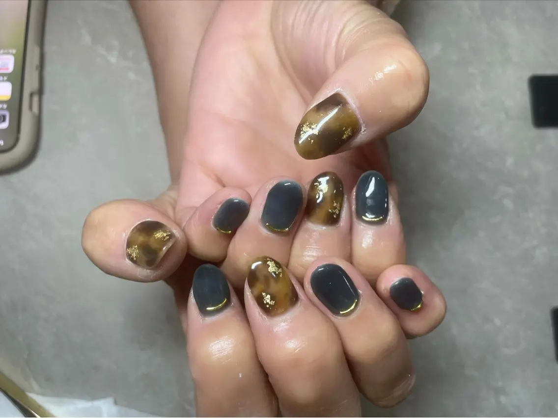 ネイル LAVISH 大和店 emi・:*+のネイルデザイン