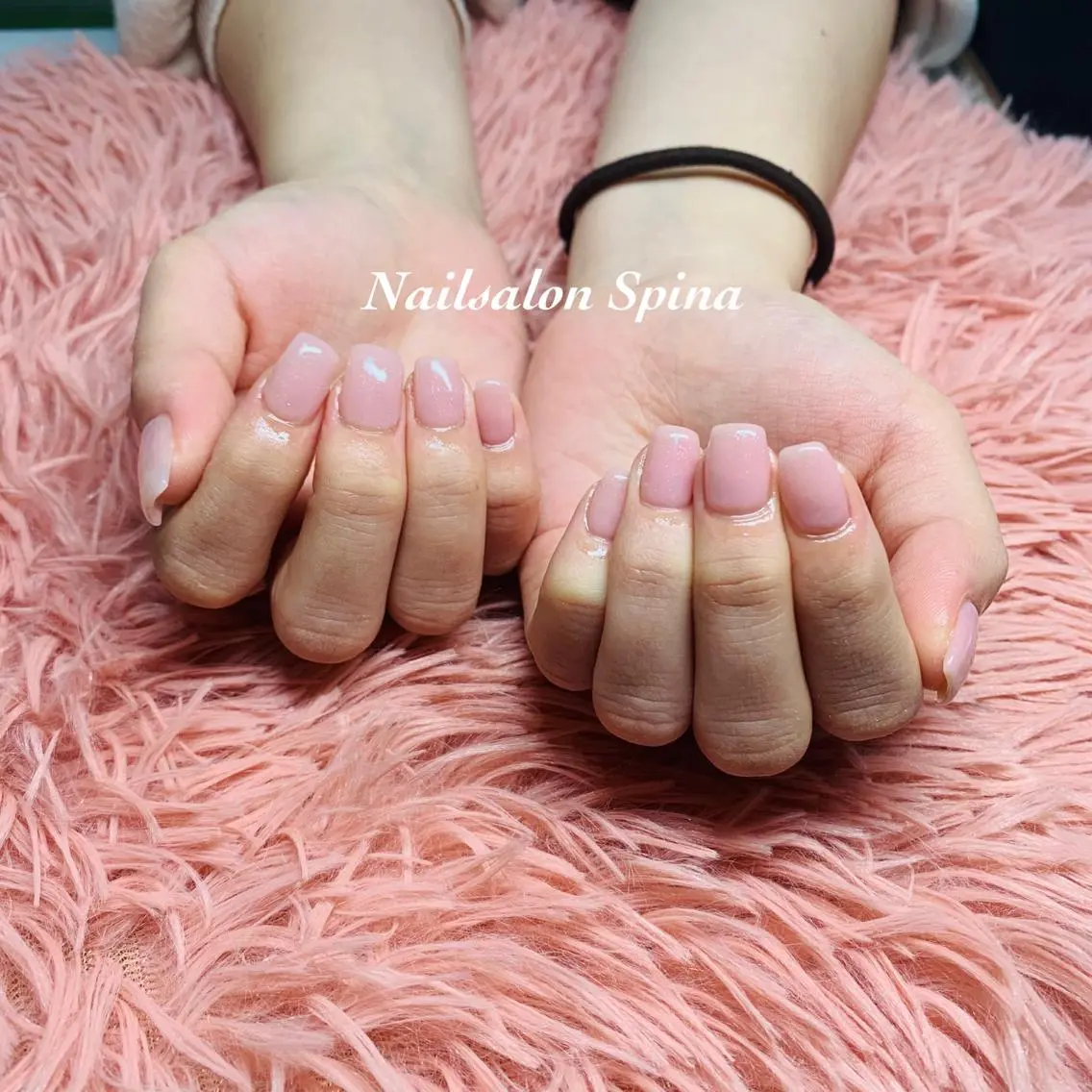 ネイル アートネイル ジェルネイル ワンカラーネイル ピンク シンプルネイル Nailsalon Spina 琴美のネイルデザイン