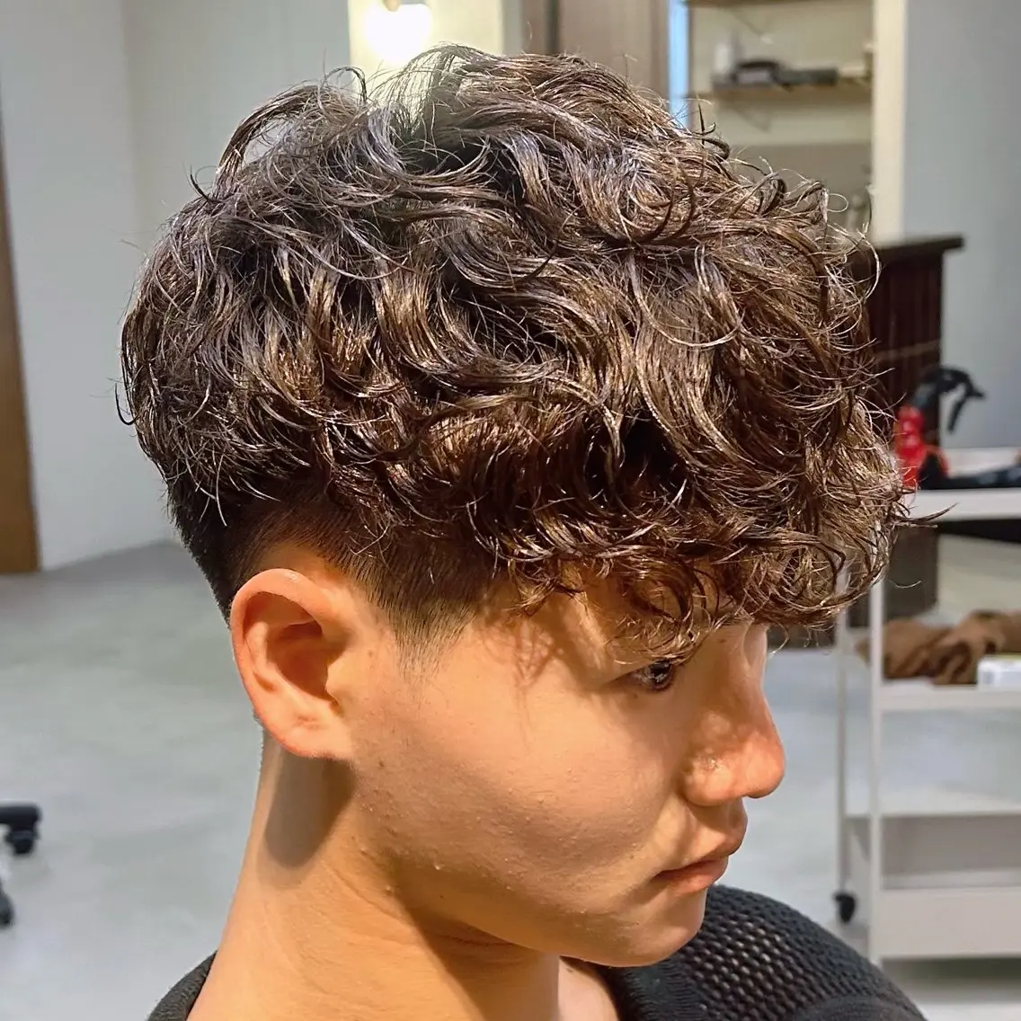 ショート パーマ メンズ スペインカール メンズパーマ✨️村越 雄斗のヘアスタイル