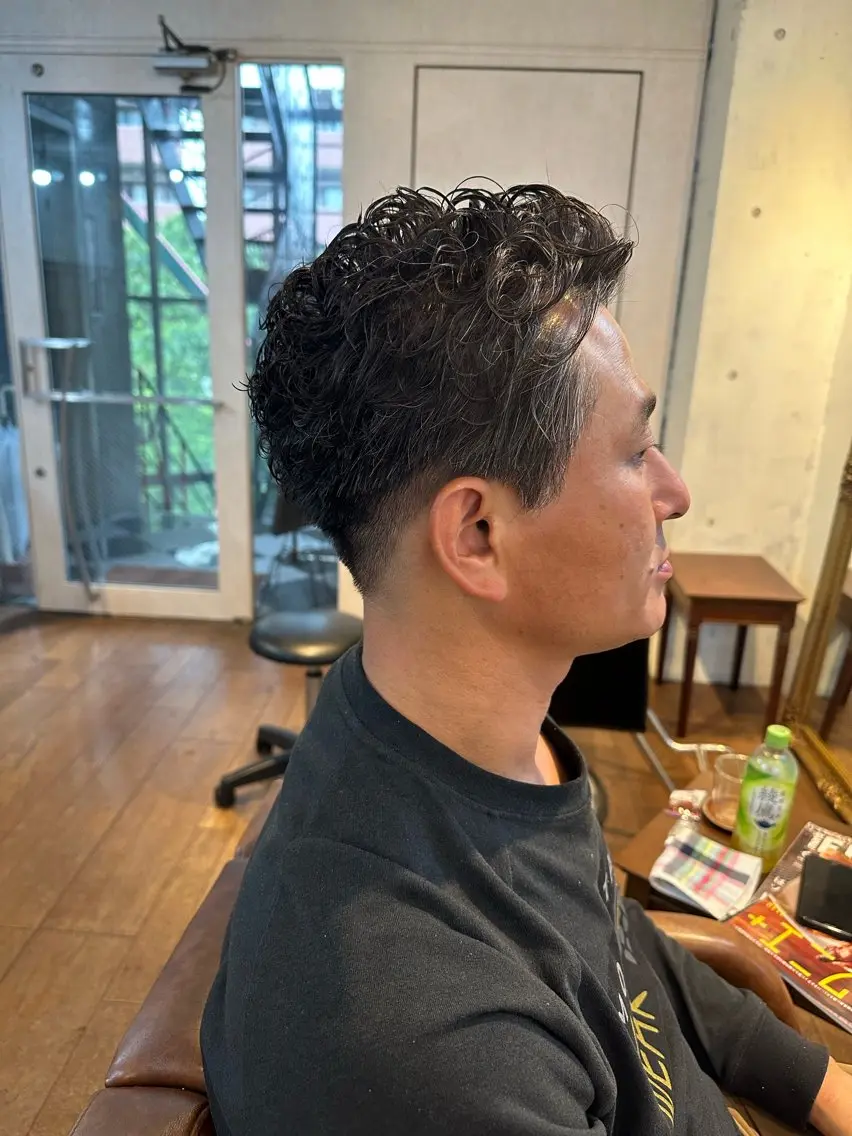 ショート パーマ メンズ ダウンパーマ メンズパーマ マエダ　カズエ🫶 coronahairのヘアスタイル
