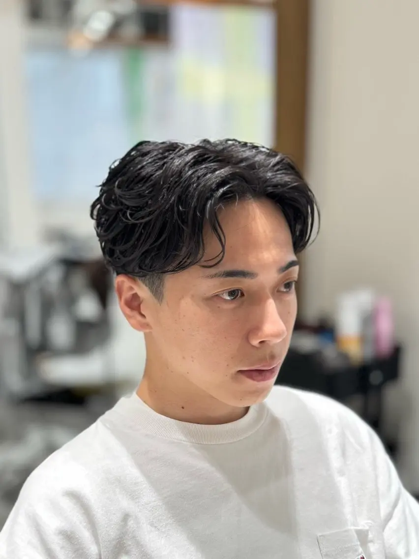 【全員OK】メンズカット＋フェザーパーマ／軽さと抜け感¥9500の写真