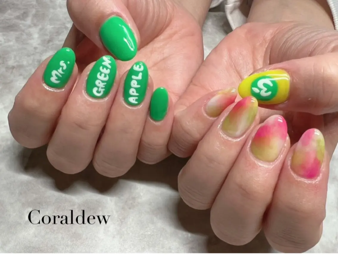 ネイル 持ち込み ハンドネイル Coral dew Harukaのネイルデザイン