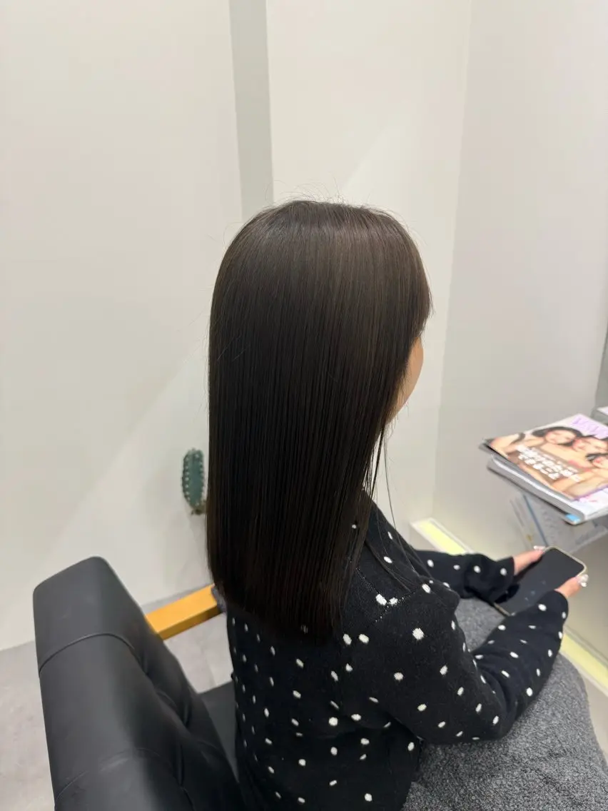 セミロング カラー ブラウンカラー オリーブブラウン トリートメント サクラコ /SARAJUのヘアスタイル