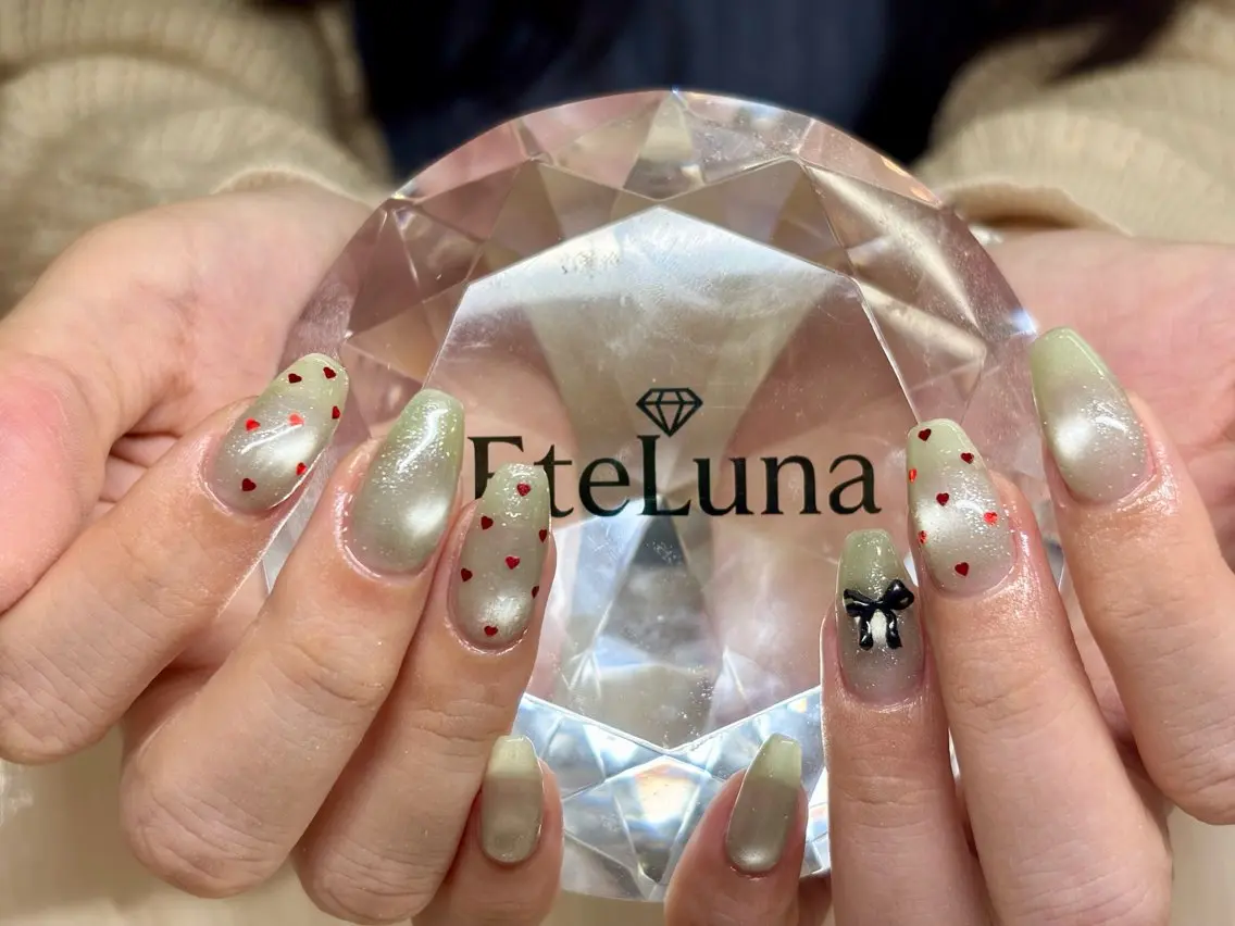 ネイル マグネットネイル 持ち込み ハンドネイル ハンドケア ETE LUNA NAILのネイルデザイン
