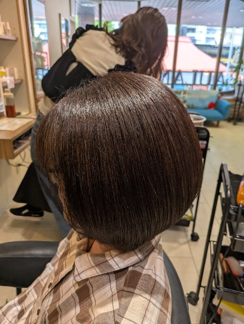 ミディアム ボブ 塚原 友紀子のヘアスタイル