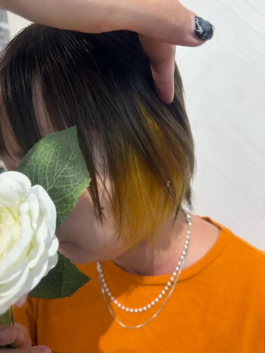 ショート ヘアカラー やまぐち まりんのヘアスタイル