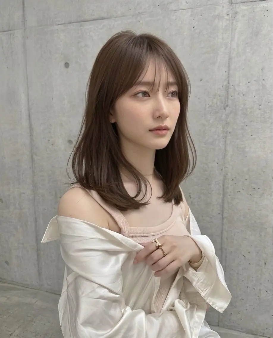 ミディアム 宝塚南口徒歩2分 ルイスのヘアスタイル