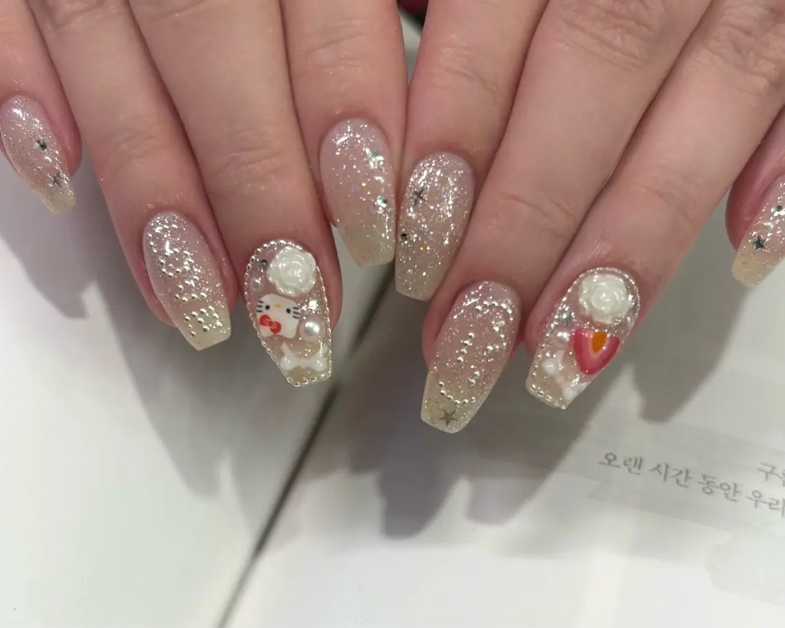 ネイル ハンドネイル ネイルズシャトン🪡 ネイリスト齊藤のネイルデザイン