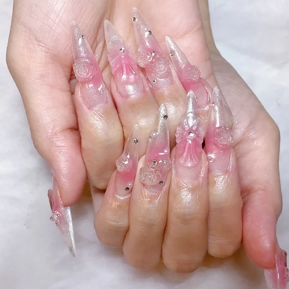 ネイル ハンドネイル 🍭Yun nail hyejin🌸のネイルデザイン
