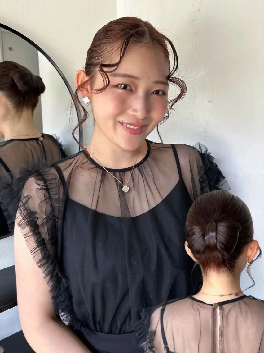ロング ヘアアレンジ ヘアセット AKO .のヘアスタイル
