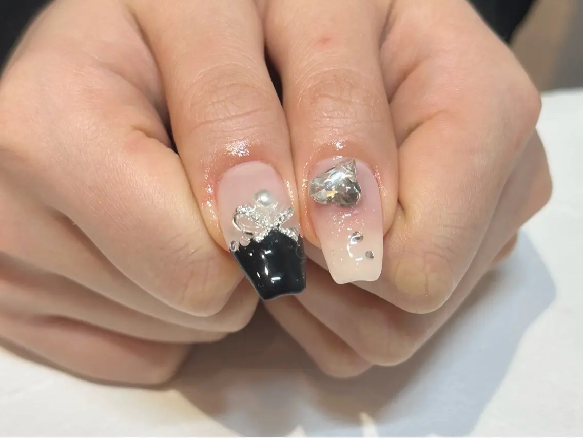 ネイル ハンドネイル ひらい さなのネイルデザイン