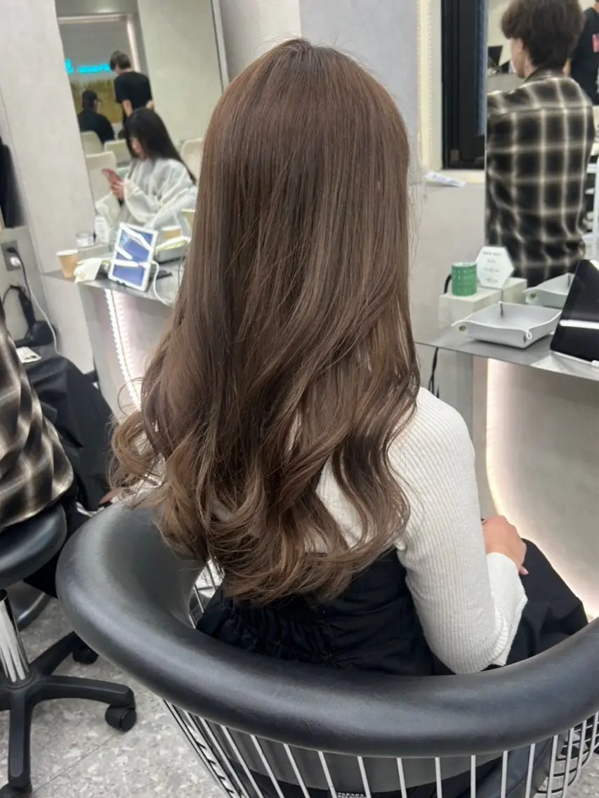 ロング カラー ✨大川 錬✨ -7歳若返りショートのヘアスタイル