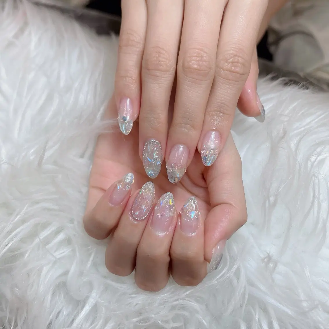 ネイル チークネイル 長さ出し フレンチネイル ジェルネイル ガラスフレンチ ハンドネイル anh nail anne🤍のネイルデザイン
