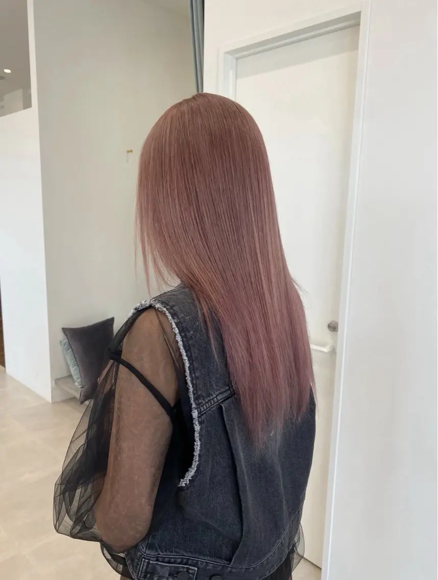 ロング カラー ヘアカラー ｶﾗｰﾘｽﾄ🎀 ｼﾊﾞﾀ🪽のヘアスタイル