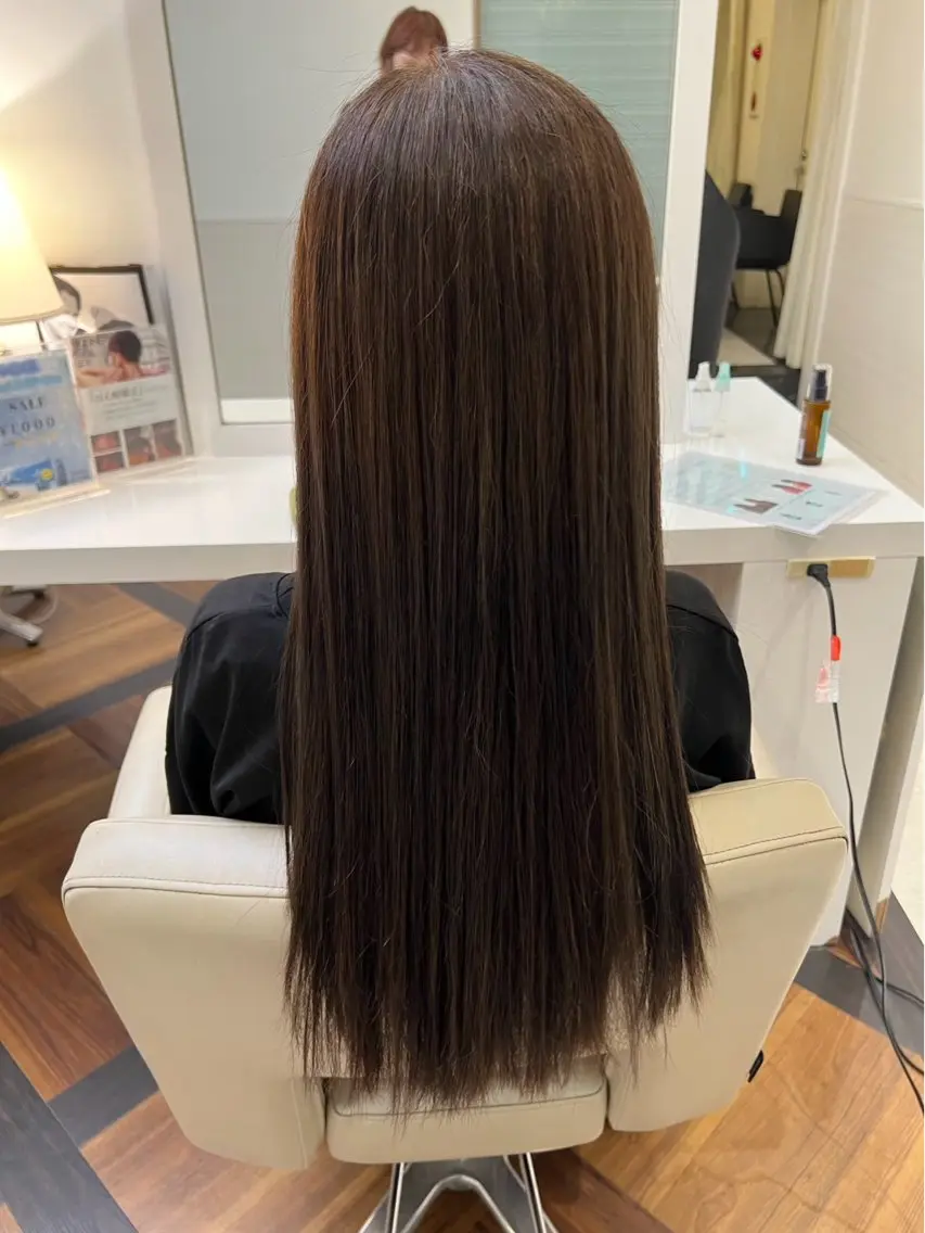 ロング ヘアカラー トリートメント 槙 桜菜のヘアスタイル