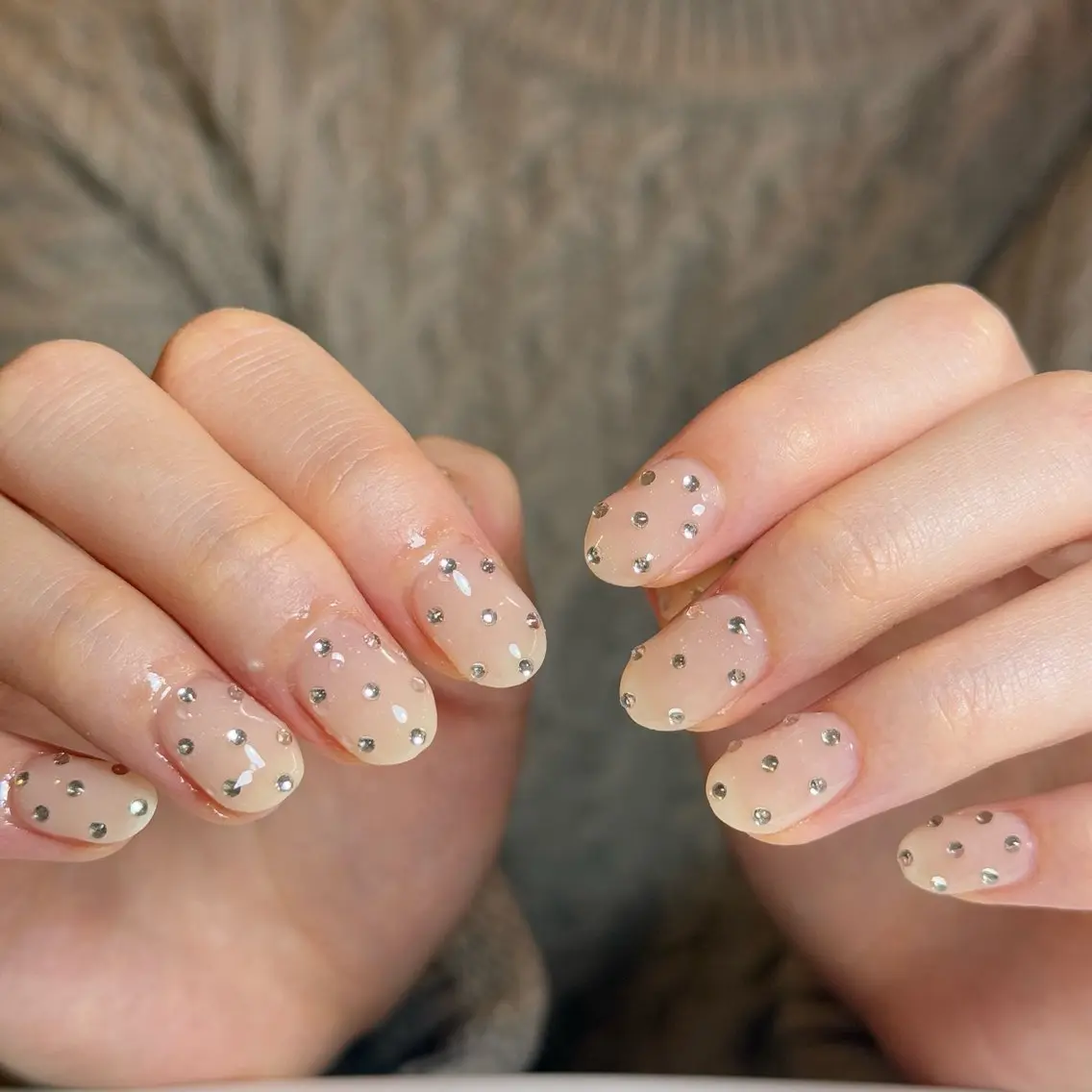 ネイル チークネイル フレンチネイル グラデーション キラキラネイル 韓国ネイル ハンドネイル Risa_ Nailのネイルデザイン