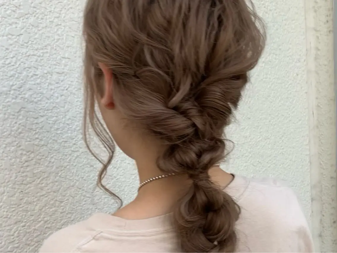 ヘアアレンジ 韓国ヘア✨グレージュ カラーasamiのヘアスタイル