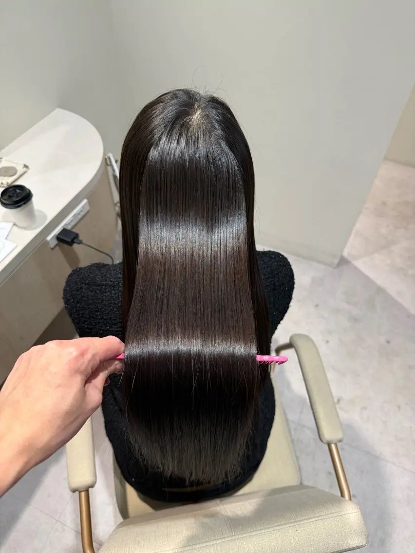ロング カラー イルミナカラー 縮毛矯正 カット ヘアカラー 縮毛矯正 トリートメント 透明感カラー🌿 グレージュ🐺陽介のヘアスタイル