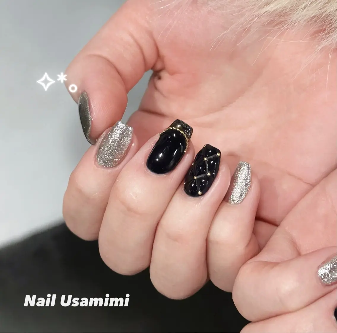 ネイル ネイビー ハンドネイル 本町NailUsaM imi MOMOKAのネイルデザイン
