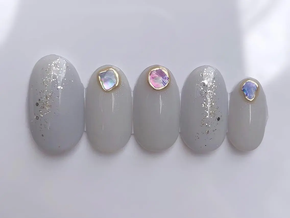 ネイル ハンドネイル hikari ニュアンスネイルのネイルデザイン