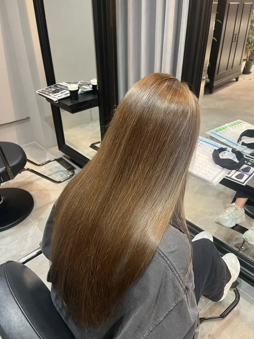 《ミニモ限定》 イルミナカラー＋似合わせカット＋保湿トリートメント✨の写真