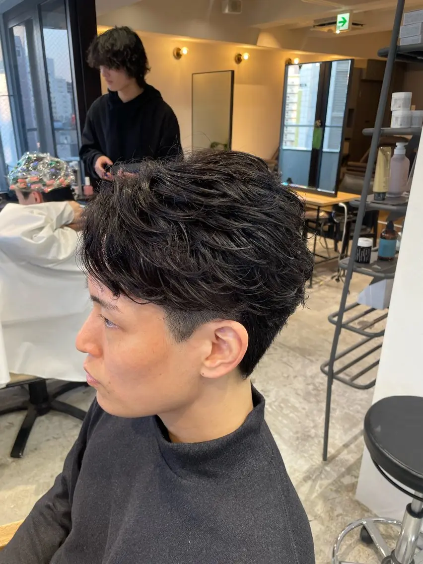 ショート パーマ メンズ フェザーパーマ メンズパーマ メンズパーマ梅田 ・川副史晶のヘアスタイル