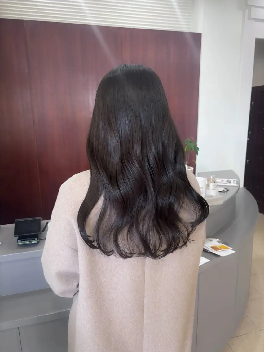 ロング alu yuinaのヘアスタイル