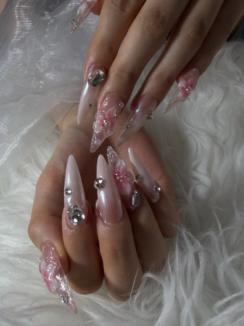 ネイル ハンドネイル Rinaky Amee Nailのネイルデザイン