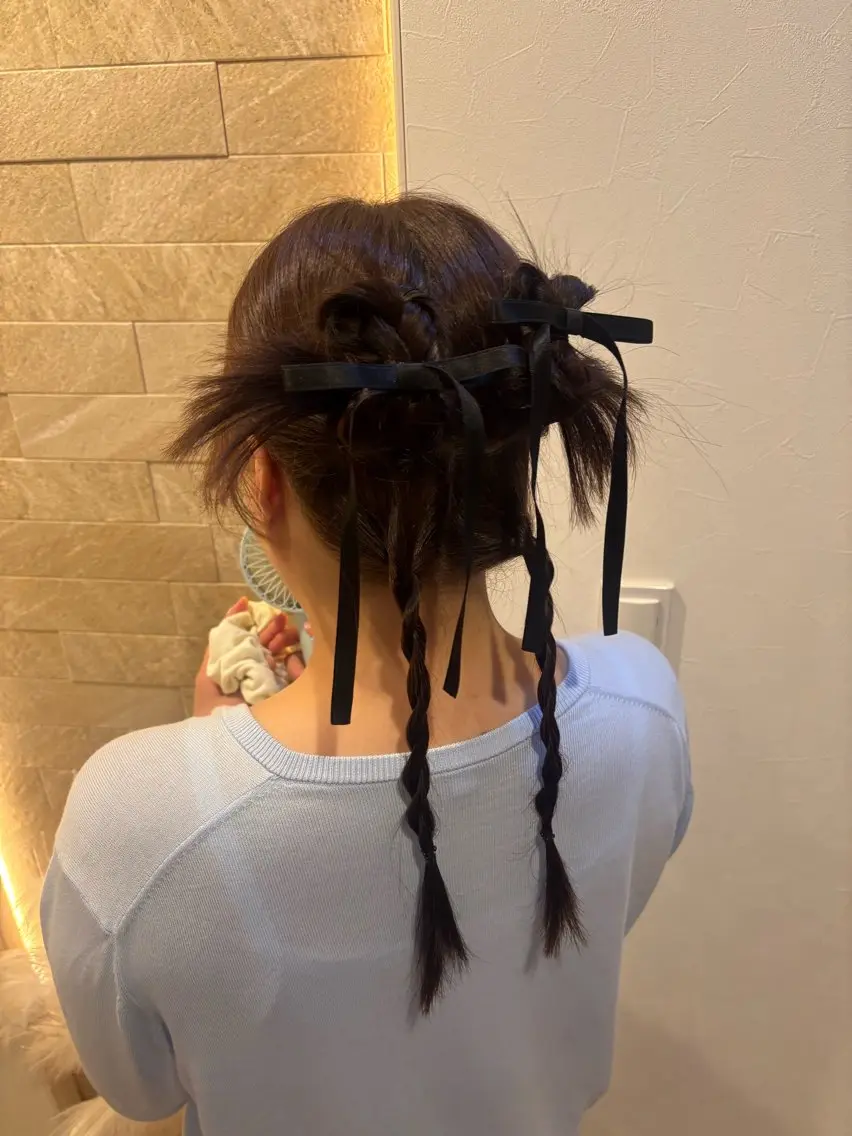 ミディアム 浅井 唯のヘアスタイル