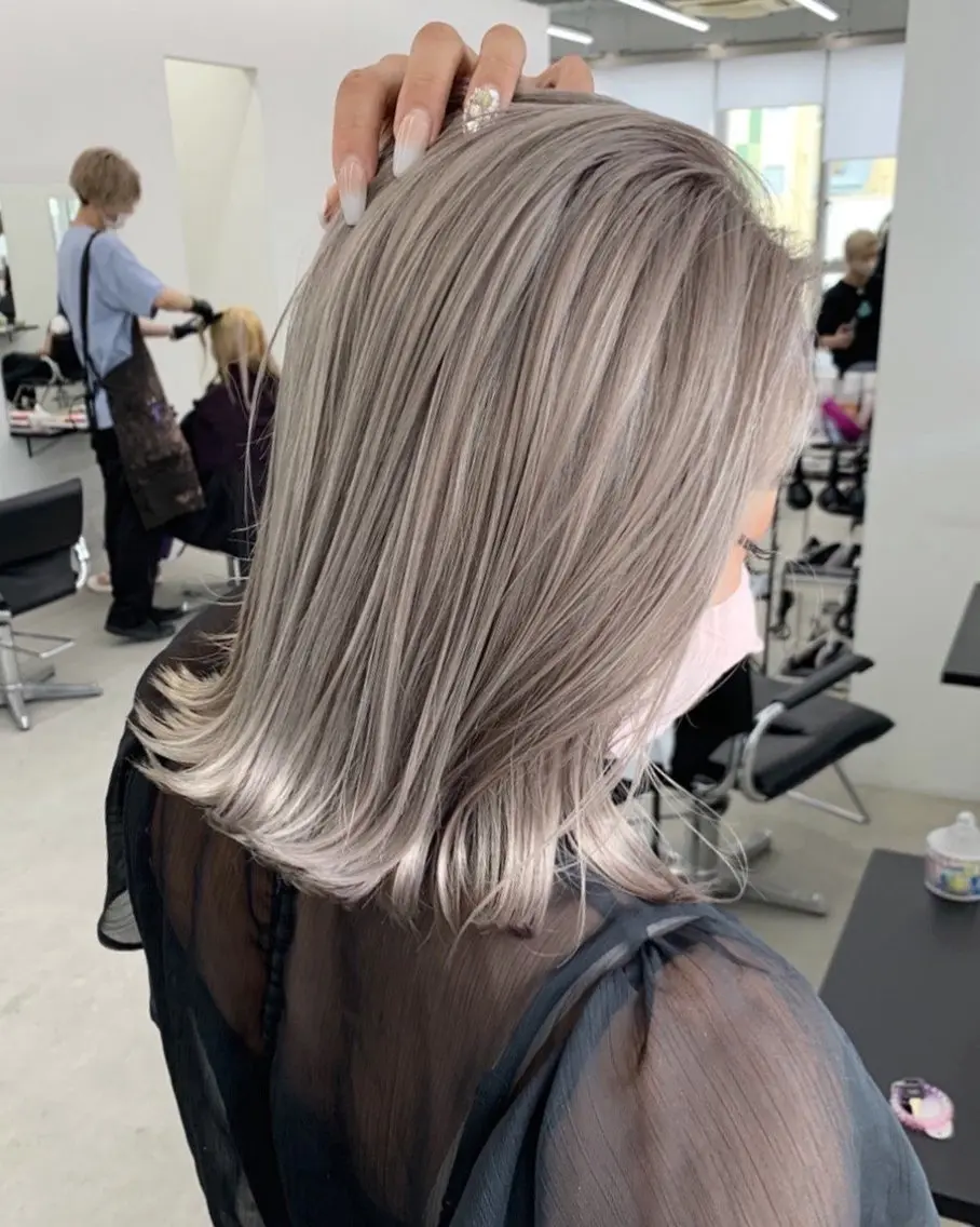 カラー ブリーチ 透明感カラー ハイトーンカラー ヘアカラー ブリーチ/ハイトーン 名古屋栄 リカのヘアスタイル