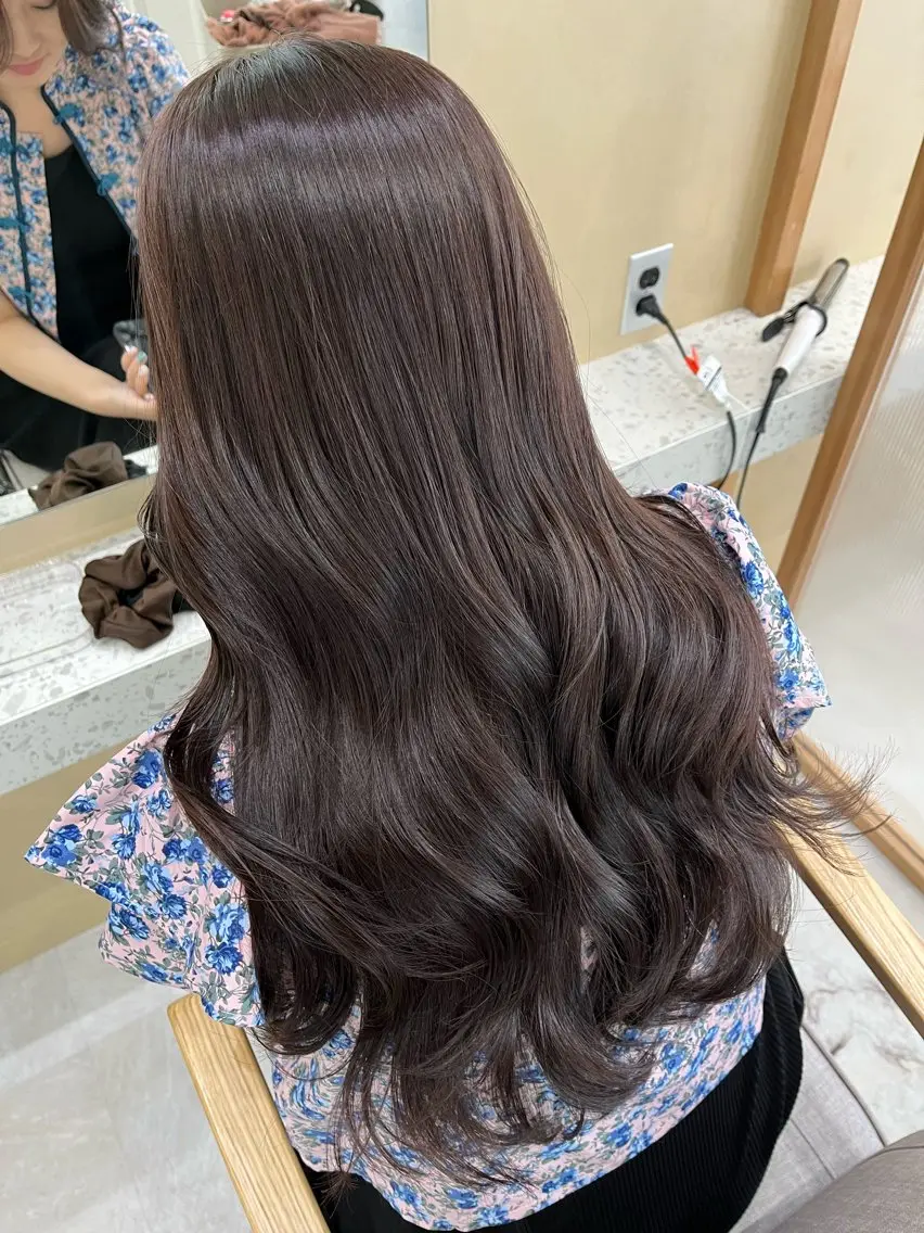 セミロング カラー ヘアアレンジ カット ヘアカラー トリートメント 暖色韓国ヘア🤍 保科侑花のヘアスタイル