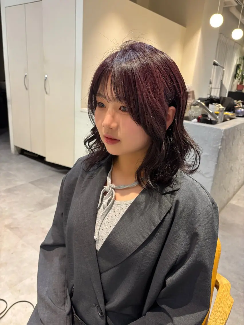ミディアム カラー ヘアカラー トリートメント roka ʜᴀʀᴜᴋᴀのヘアスタイル