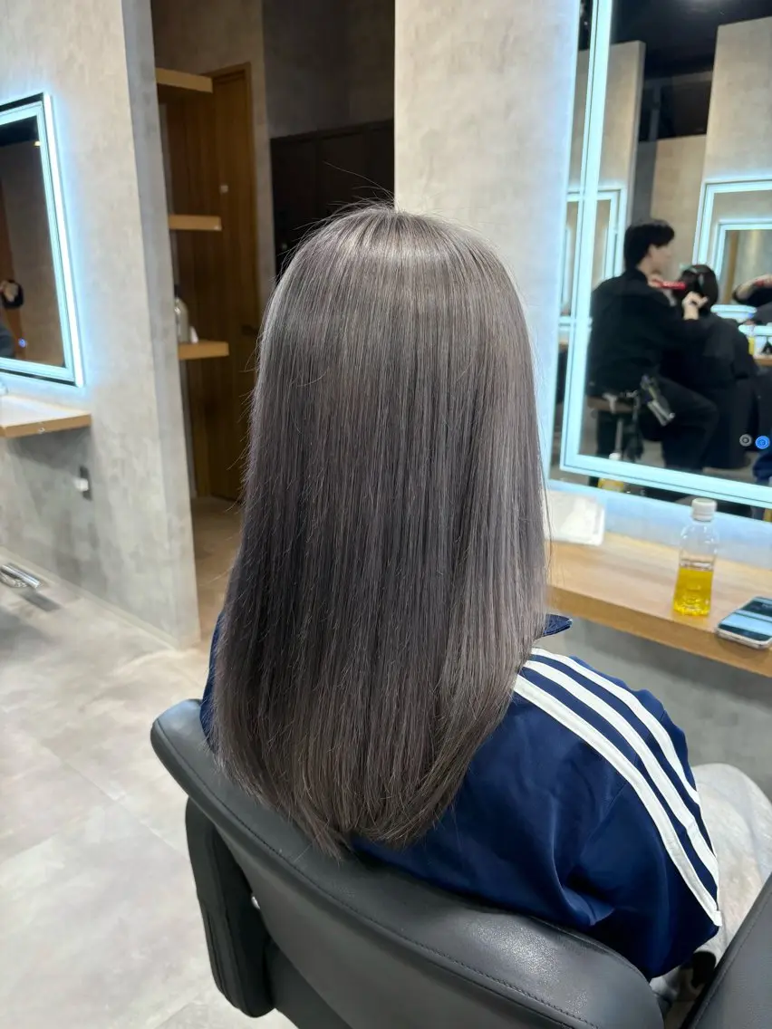 セミロング カラー ヘアカラー 神谷勇太/ 札幌透明感カラーのヘアスタイル