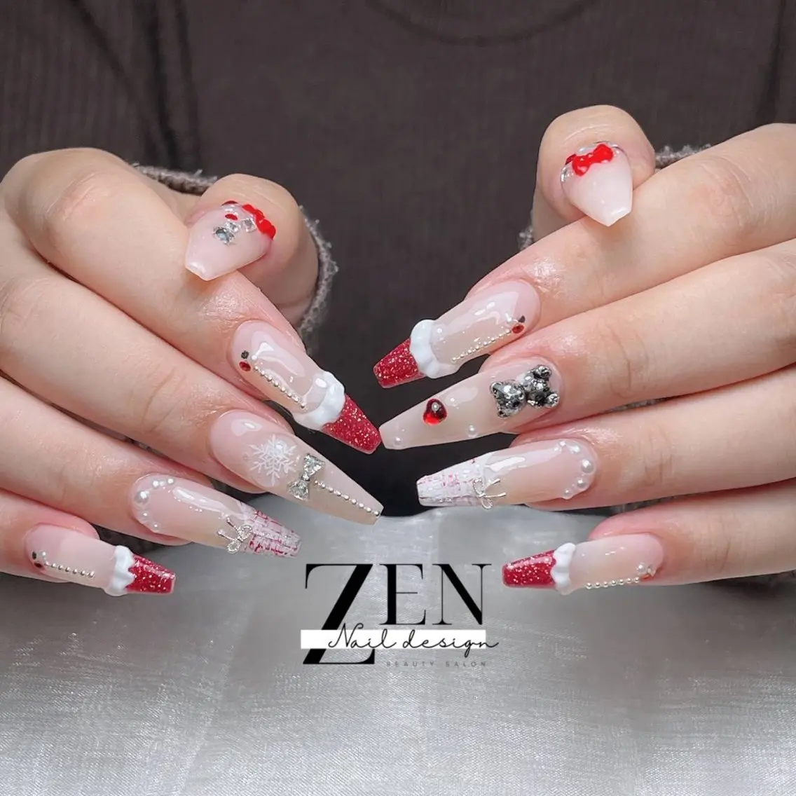 ネイル チークネイル フレンチネイル ジェルネイル 韓国ネイル マグネットネイル ハンドネイル Zen Nail Design 池袋のネイルデザイン