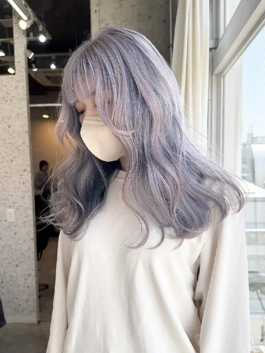 ロング カラー ブリーチ ブルーカラー ダブルカラー グレージュ ハイトーンカラー ヘアカラー mood 髪質改善 ダブルカラーのヘアスタイル