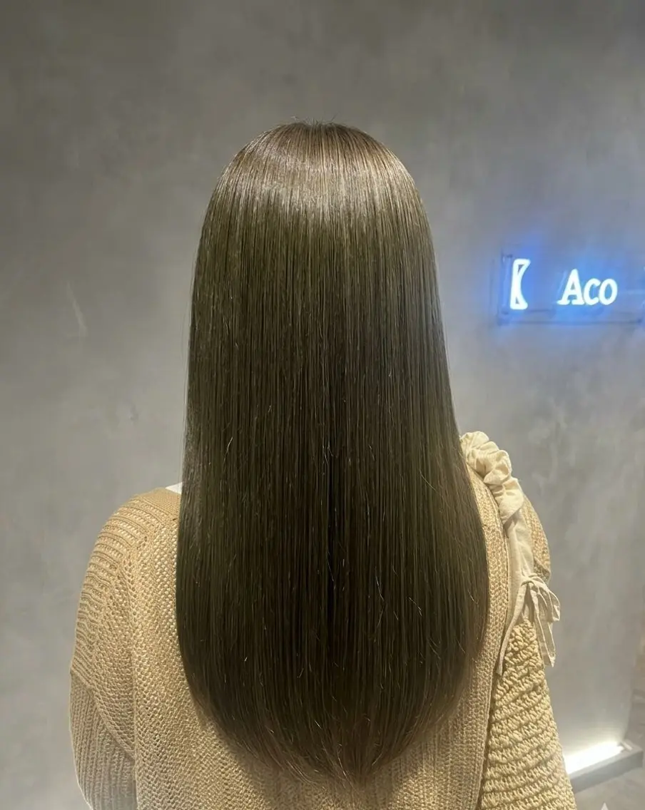 カラー ヘアカラー 透明感カラー ainaのヘアスタイル