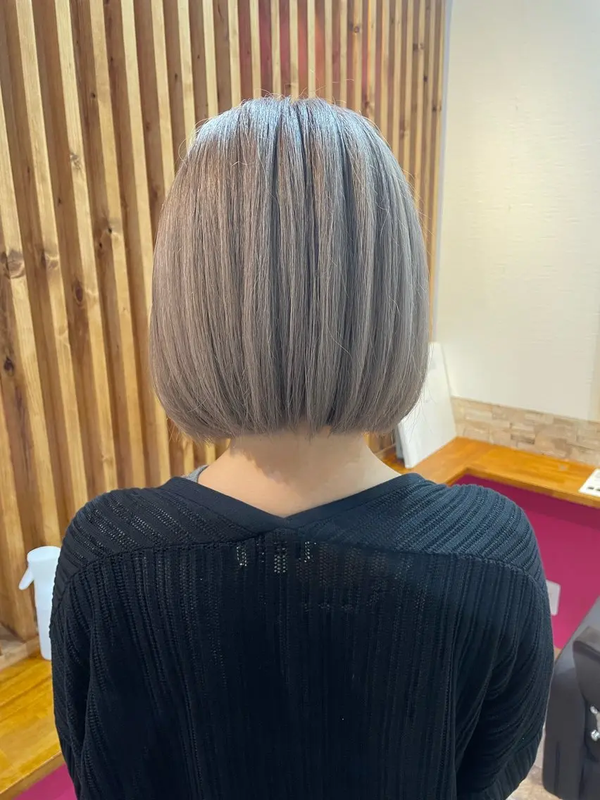 ミディアム カラー ベージュカラー カット ヘアカラー YUI/ ブリーチカラー🌷のヘアスタイル