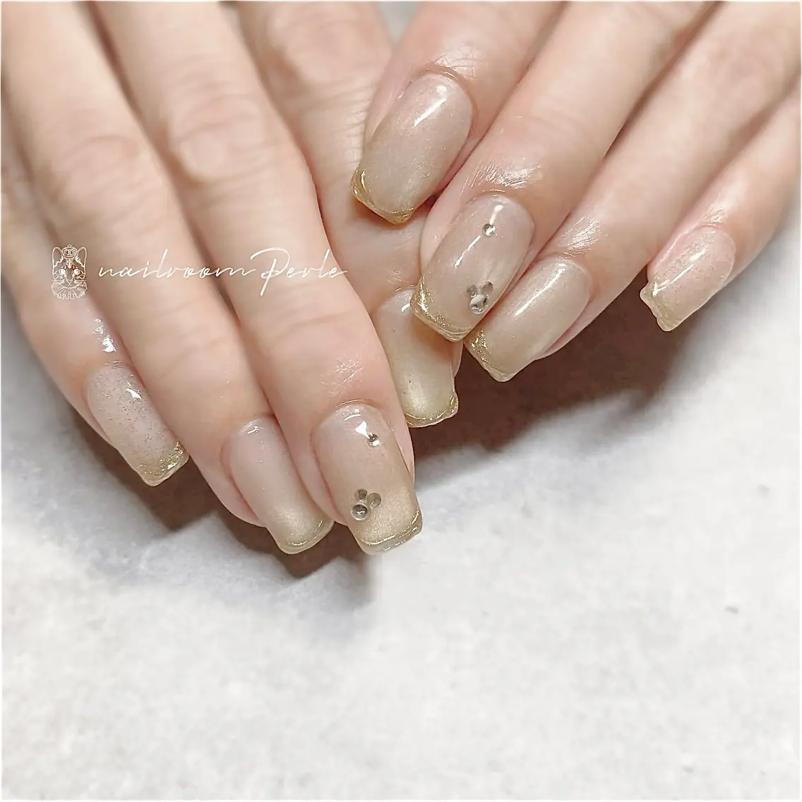 ネイル フラッシュネイル キラキラネイル シンプルネイル ハンドネイル nail room Perleのネイルデザイン