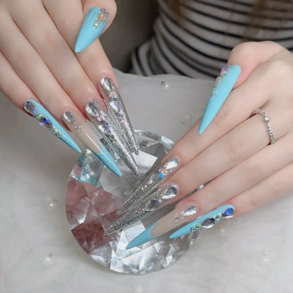 ネイル フットネイル フレンチネイル グラデーション 韓国ネイル ロングネイル ハンドネイル Hot Nail Salonのネイルデザイン