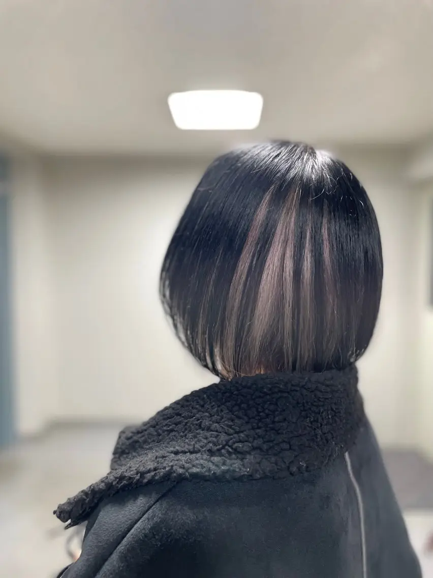 ミディアム カット 平井 海冬のヘアスタイル