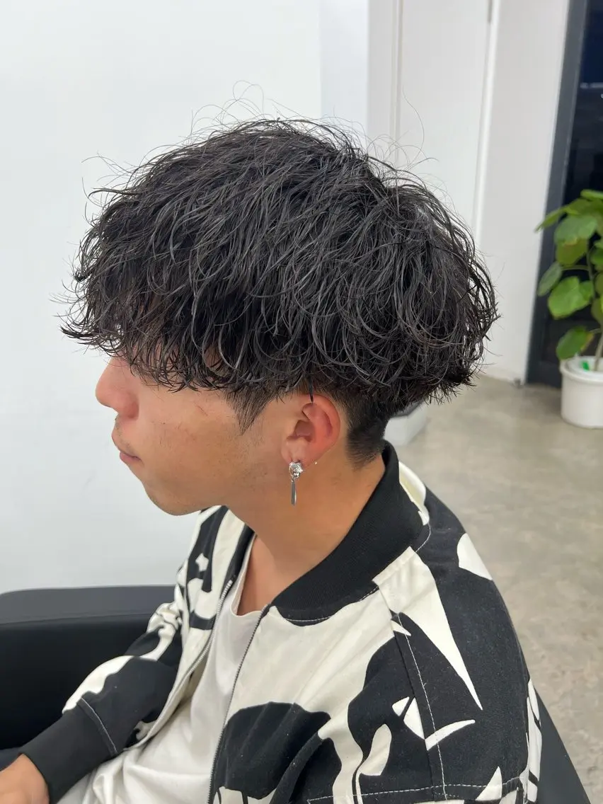ショート メンズ 波巻きパーマ カット パーマ メンズ特化美容師 井上大輔のヘアスタイル