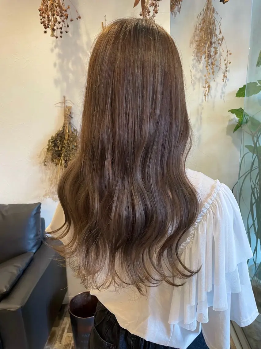 ロング カラー ベージュカラー オリーブベージュ ヘアカラー m ā l o.🌷 サカモトマイコのヘアスタイル