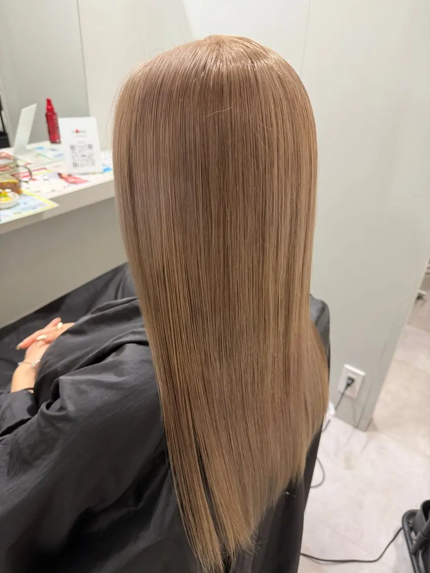 ロング ヘアカラー tokute いしい りえのヘアスタイル
