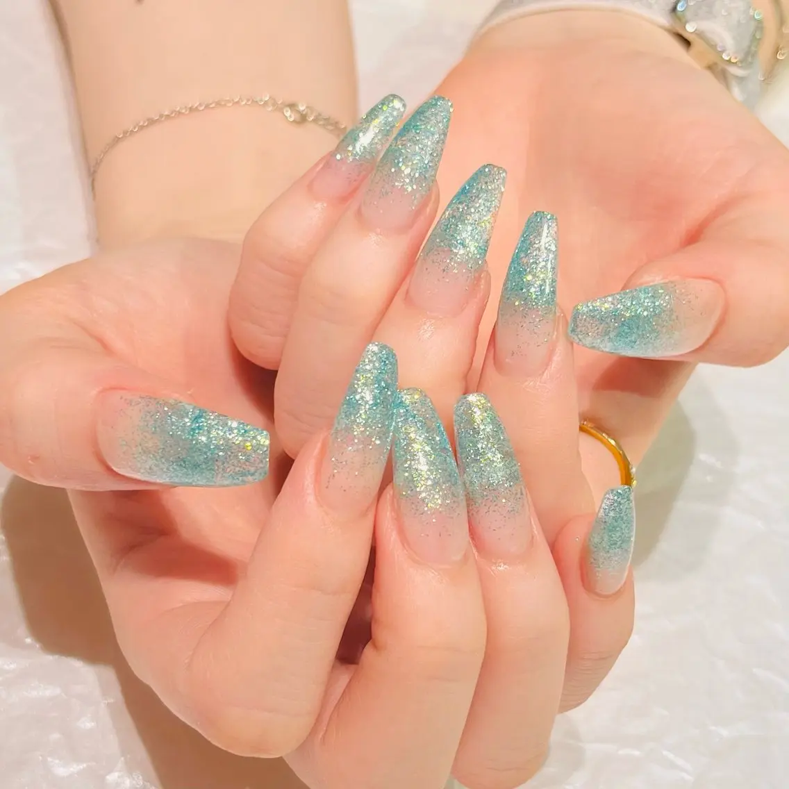 【平日限定】🎀オフ込み🎀チップ長さ出し💅ワンカラーorラメグラの写真