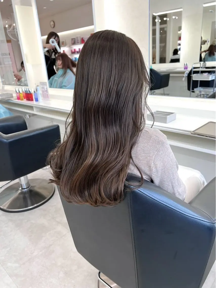 ロング ヘアカラー Parve  Mix 🫧梶川虹のヘアスタイル