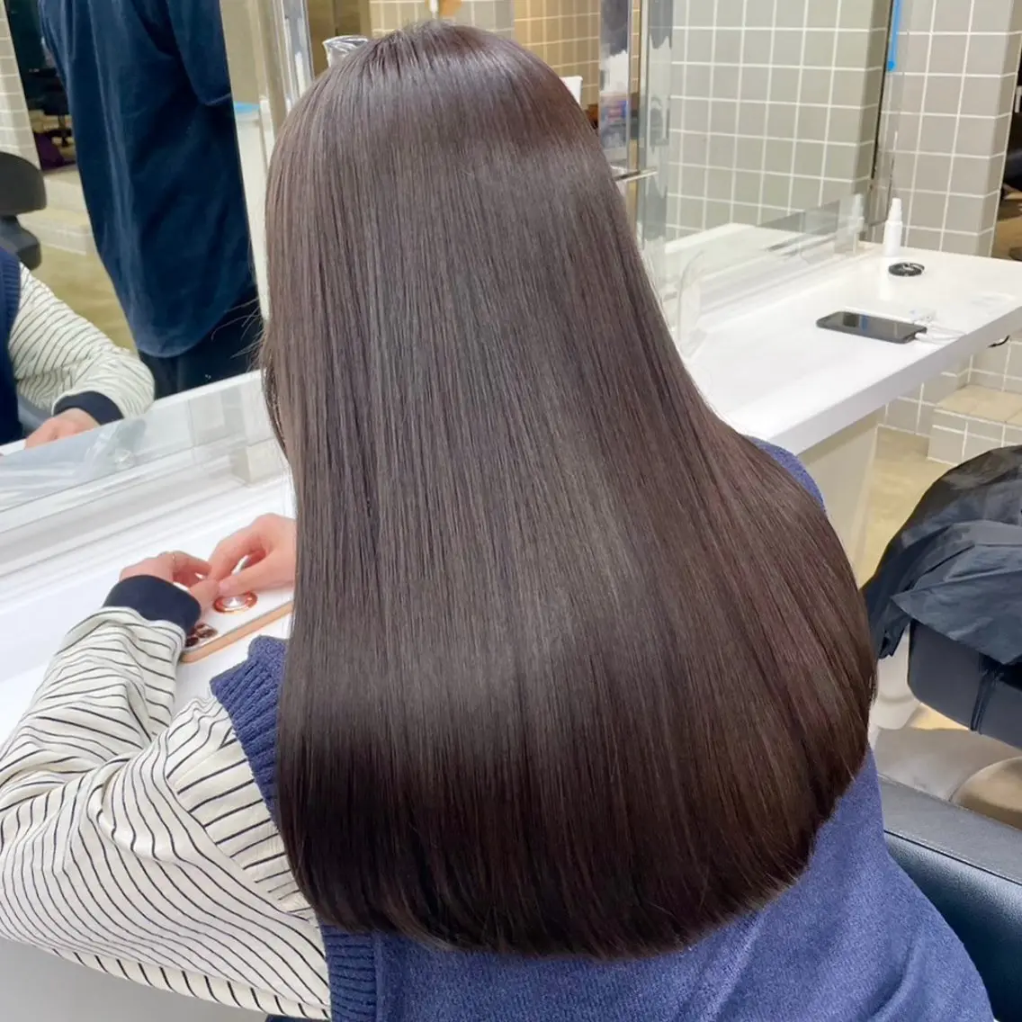 ロング カラー ヘアカラー トリートメント ヘッドスパ 韓国風艶髪🎀 暖色カラー🤍のヘアスタイル
