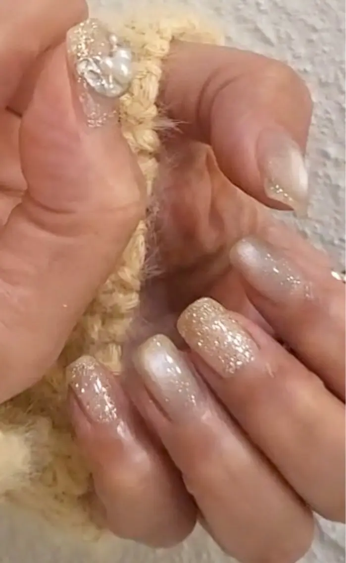 ネイル 氷ネイル・うるうるネイル キラキラネイル モンタナ nailのネイルデザイン