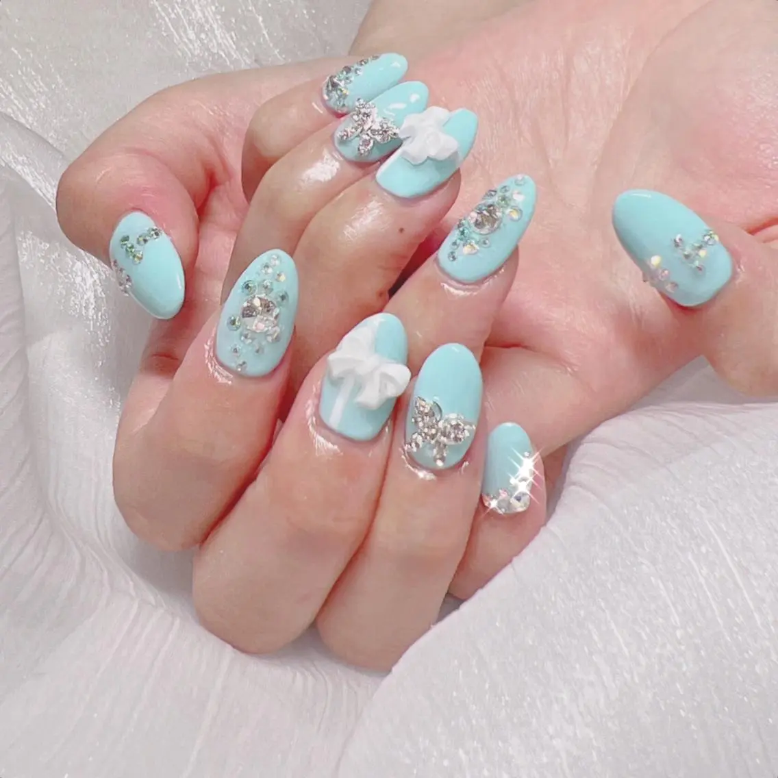 ネイル オーロラネイル フットネイル フレンチネイル ジェルネイル 韓国ネイル ハンドネイル ハンドケア 【ENサロン】 Rei🎀Nailのネイルデザイン