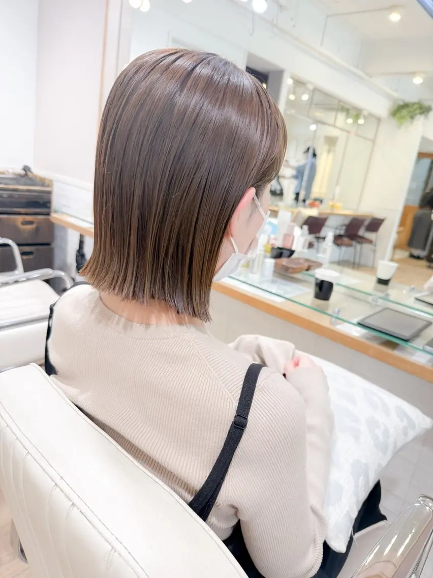 ミディアム カラー 切りっぱなしボブ ボブ カット ヘアカラー トリートメント ✨カラー支持No.1 🧸ワキ カナコ🧸のヘアスタイル